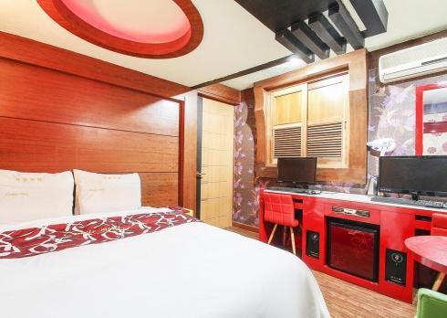 Couple Motel Seoul Exterior photo